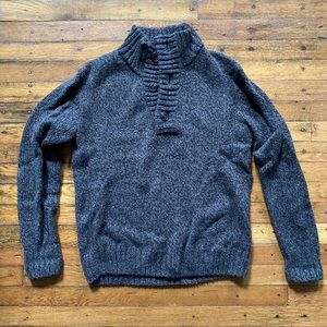 H&M Men’s Sweater - Size Medium